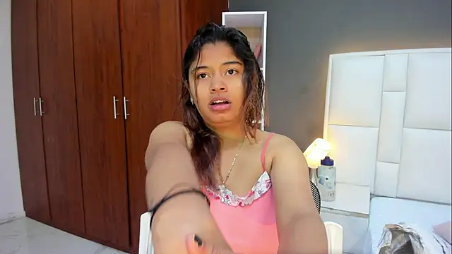 Snapshot of yeral2017 chatting on November 23, 12:15 pm yeral2017 online show from November 23, 12:15 pm