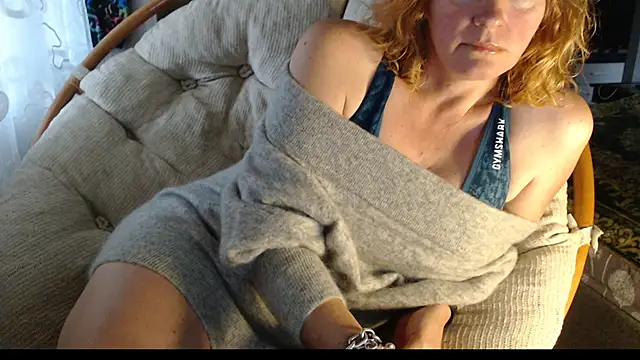 Cuteminx4u online show from September 29, 8:10 am