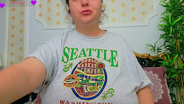 AleshaArabian online show from April 8, 4:03 am