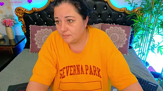 AleshaArabian online show from April 3, 4:19 am