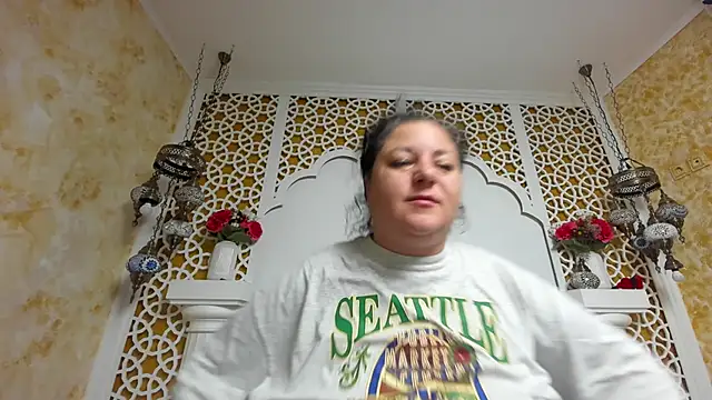 AleshaArabian online show from December 5, 5:17 am