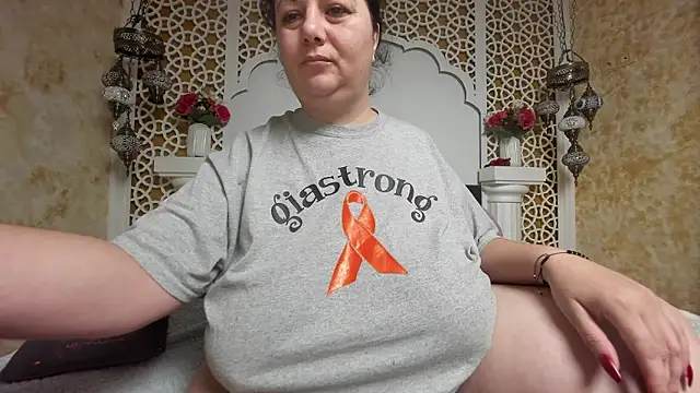 AleshaArabian online show from March 4, 5:15 am