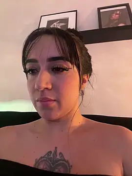 EmmyEvans1 online show from February 2, 8:19 pm