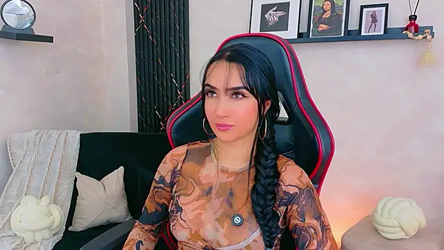 EmmyEvans1 online show from May 22, 7:34 pm