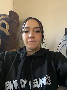 Snapshot of EmmyEvans1 chatting on November 21, 7:35 pm EmmyEvans1 online show from November 21, 7:35 pm