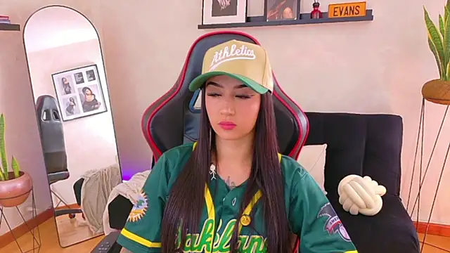 EmmyEvans1 online show from February 28, 7:24 pm