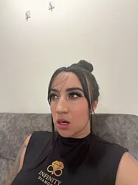 EmmyEvans1 online show from March 29, 7:37 pm