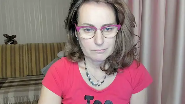 lauraoven online show from March 17, 1:08 pm