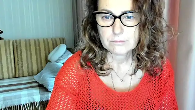 lauraoven online show from October 30, 8:01 am