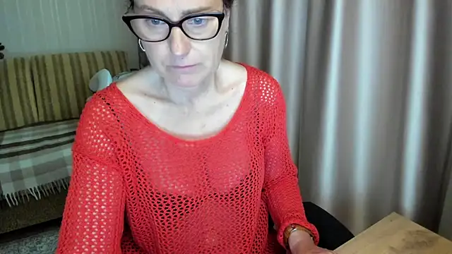 lauraoven online show from June 17, 2:05 pm