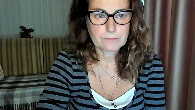 lauraoven online show from October 25, 9:08 am