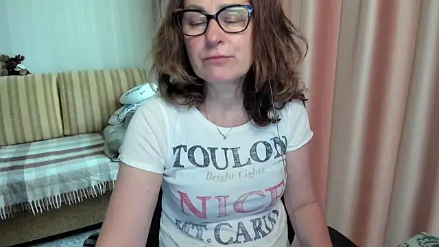 lauraoven online show from May 28, 10:32 am