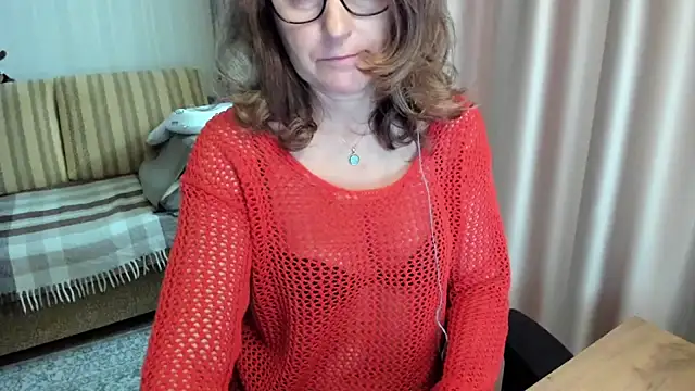 lauraoven online show from June 14, 11:33 am