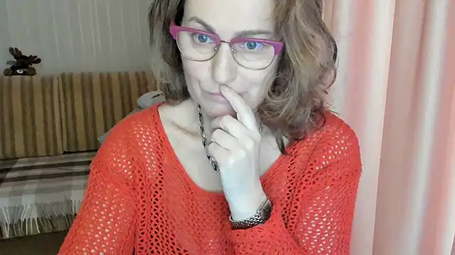 lauraoven online show from March 16, 11:38 am