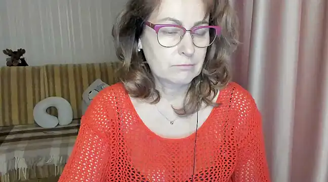 lauraoven online show from March 19, 3:29 pm