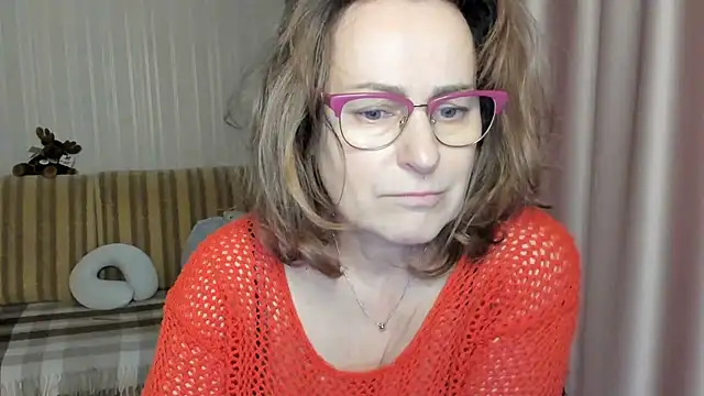 lauraoven online show from March 20, 2:42 pm