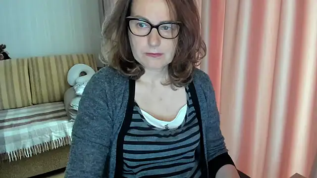 lauraoven online show from May 7, 7:56 am