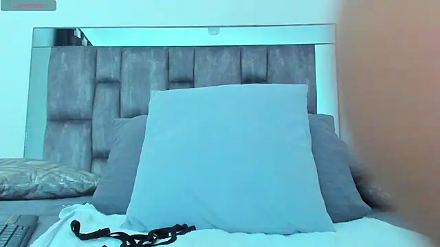 alyssia ocean online show from April 18, 1:46 pm