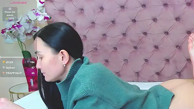 Snapshot of Jasmine_flower chatting on February 9, 4:50 pm Jasmine flower online show from February 9, 4:50 pm