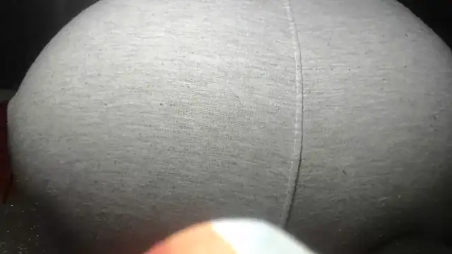 prettyangelsquirt online show from April 1, 2:02 am