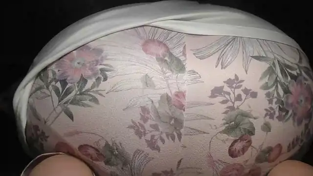 prettyangelsquirt online show from May 23, 11:48 pm