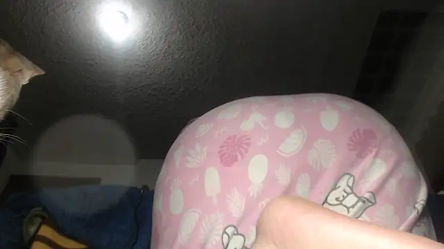 Snapshot of prettyangelsquirt chatting on October 10, 1:12 pm prettyangelsquirt online show from October 10, 1:12 pm