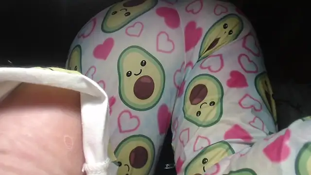 prettyangelsquirt online show from March 4, 12:13 pm