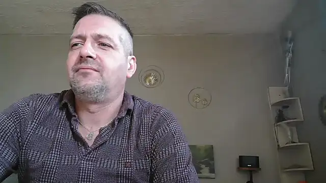 matrikes1 online show from March 28, 11:22 am