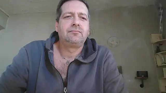 matrikes1 online show from March 1, 11:10 am