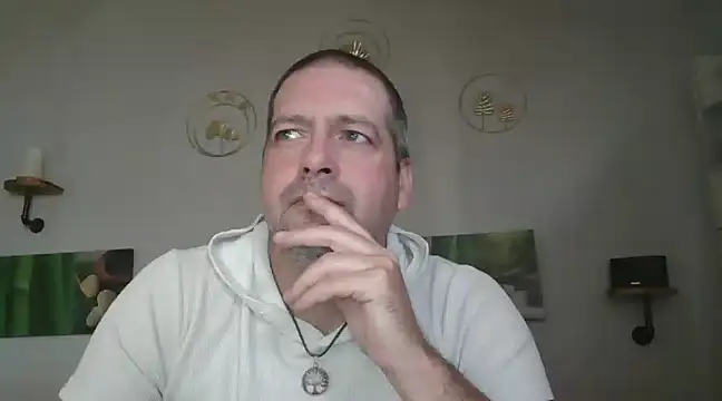 matrikes1 online show from February 9, 10:42 am