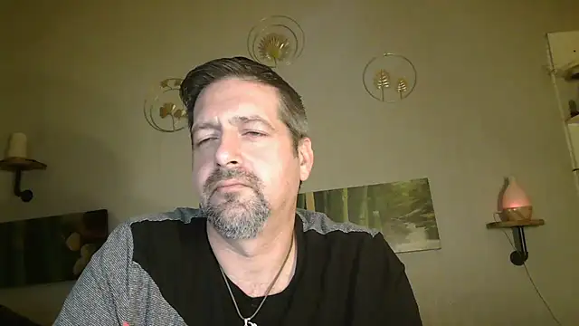 matrikes1 online show from January 1, 7:21 pm