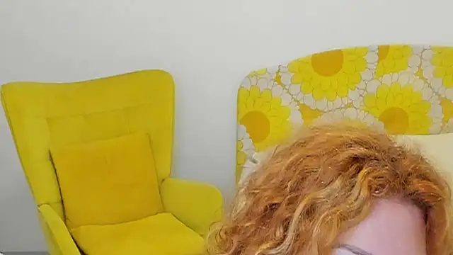 Snapshot of milf_penelope chatting on July 12, 4:46 am milf penelope online show from July 12, 4:46 am