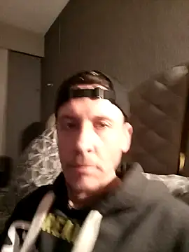 Snapshot of Antonio11111x chatting on February 9, 9:13 pm Antonio11111x online show from February 9, 9:13 pm