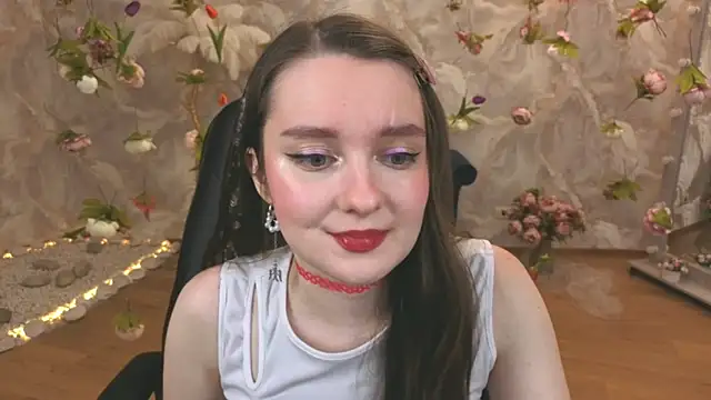 Snapshot of CloudGrace chatting on June 7, 6:24 pm CloudGrace online show from June 7, 6:24 pm