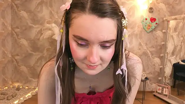 Snapshot of CloudGrace chatting on February 14, 3:18 am CloudGrace online show from February 14, 3:18 am