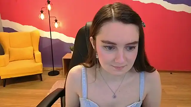 Snapshot of CloudGrace chatting on February 8, 6:16 pm CloudGrace online show from February 8, 6:16 pm