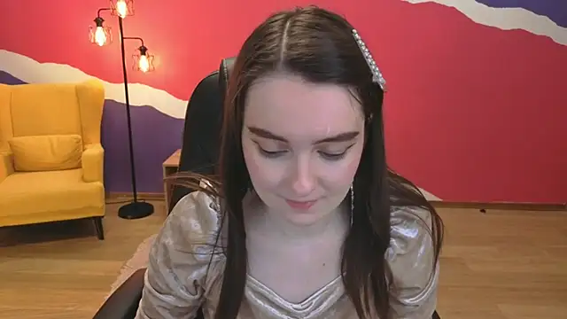 Snapshot of CloudGrace chatting on February 6, 3:13 am CloudGrace online show from February 6, 3:13 am