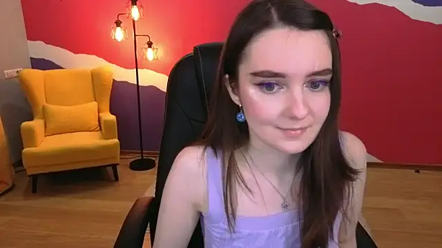 Snapshot of CloudGrace chatting on February 10, 6:18 pm CloudGrace online show from February 10, 6:18 pm