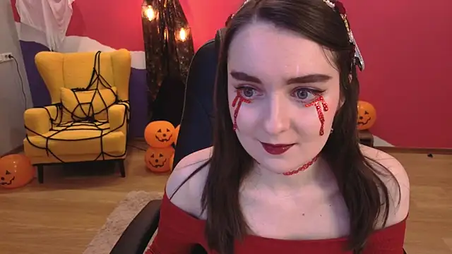 CloudGrace online show from October 31, 6:15 pm