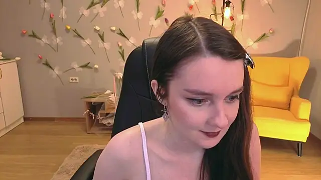 Snapshot of CloudGrace chatting on June 16, 3:17 am CloudGrace online show from June 16, 3:17 am