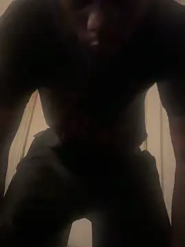 Snapshot of danieldonte chatting on November 17, 2:10 pm danieldonte online show from November 17, 2:10 pm