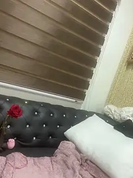 Sweetbootty online show from February 13, 8:45 pm