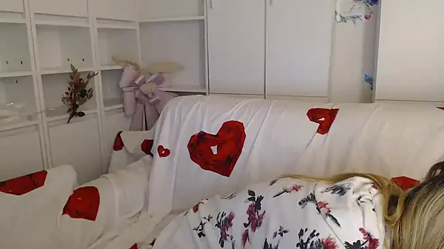 Snapshot of spell_of_love chatting on October 6, 2:13 am spell of love online show from October 6, 2:13 am