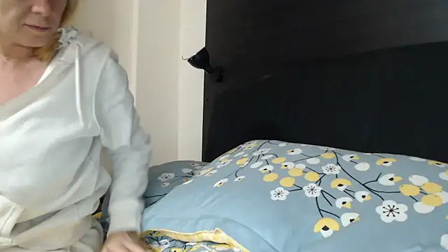 spell of love online show from February 28, 11:04 pm