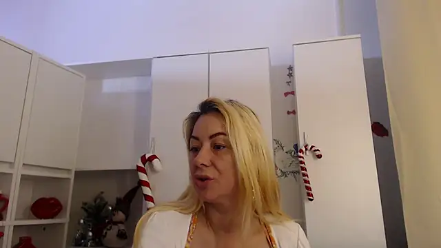 spell of love online show from January 15, 12:30 pm