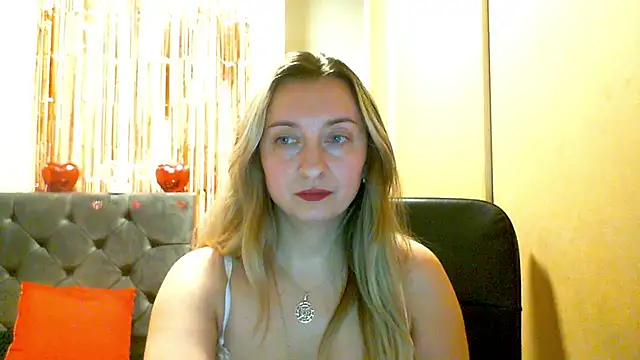 SusanCurt online show from March 5, 7:43 pm