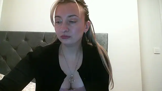 SusanCurt online show from December 2, 6:53 pm