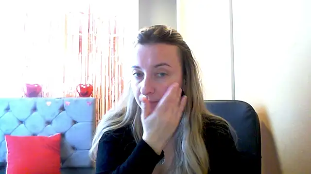 SusanCurt online show from February 23, 11:44 am