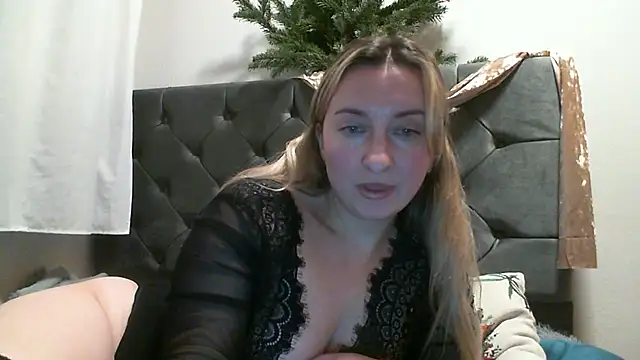 SusanCurt online show from January 9, 7:10 pm