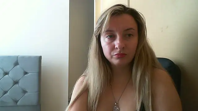 SusanCurt online show from November 9, 10:19 am